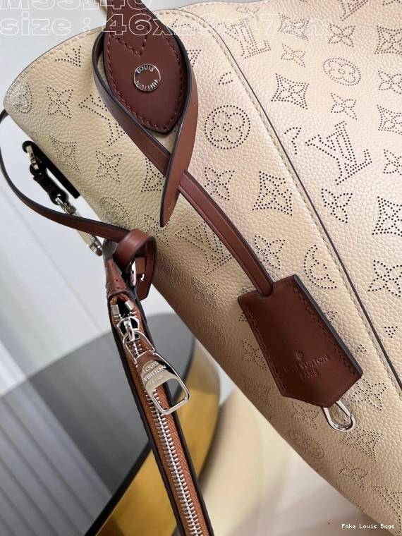 Rep ladies LOUIS 17CM x VUITTON HINA-46 x 29.5 0820